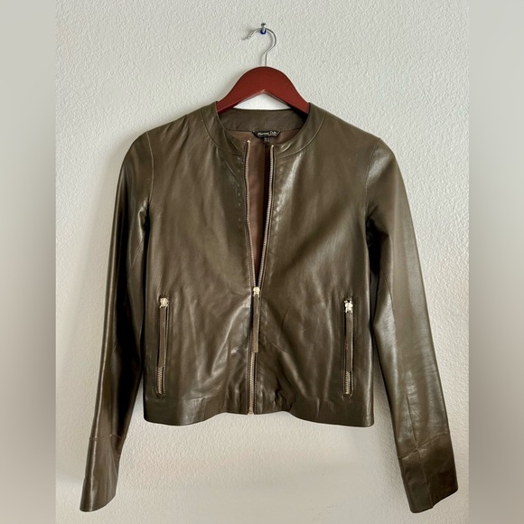 Massimo Dutti Women´s Olive Leather Jacket